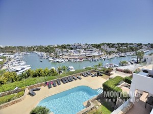 Luxury apartment in first sea line at the marina of Cala d'Or
