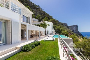Luxury villa in spectacular location - Puerto de Andratx