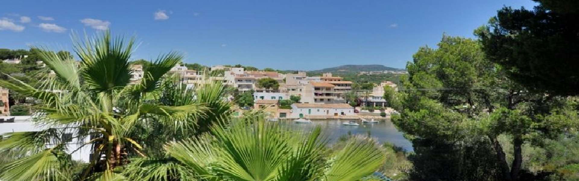 Terraced house in a desirable location of Porto Petro