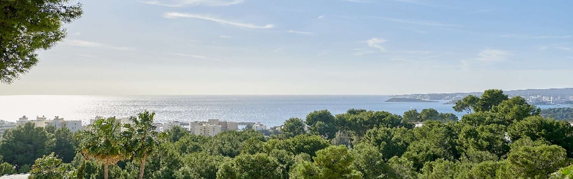 Spacious villa overlooking the coast on the Costa d'en Blanes