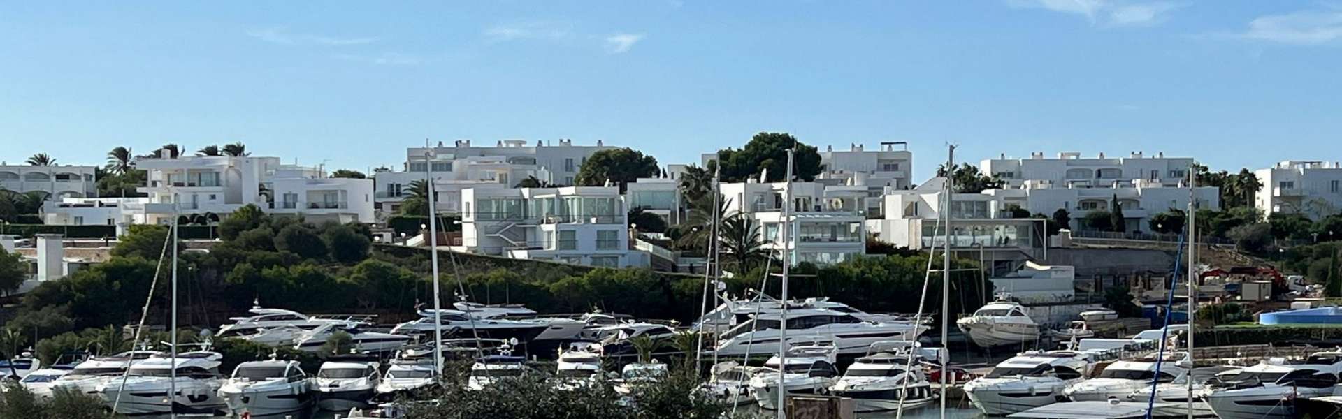 Building plot with views of the harbour in Cala d'Or 