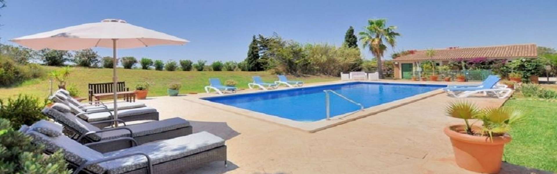 Country house with beautiful views between Porto Petro and Alqueria Blanca 